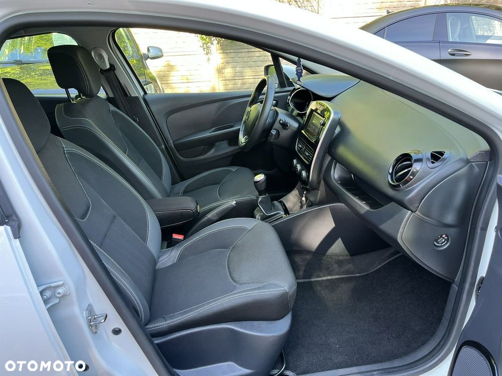 Renault Clio - 20