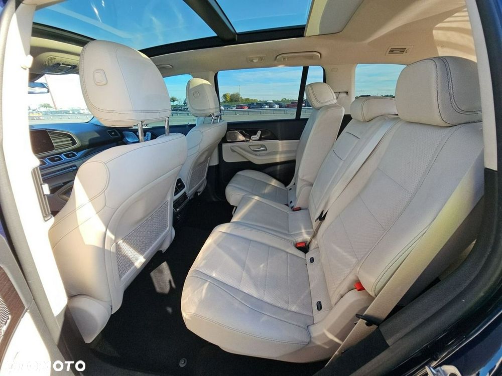 Mercedes-Benz GLS - 17