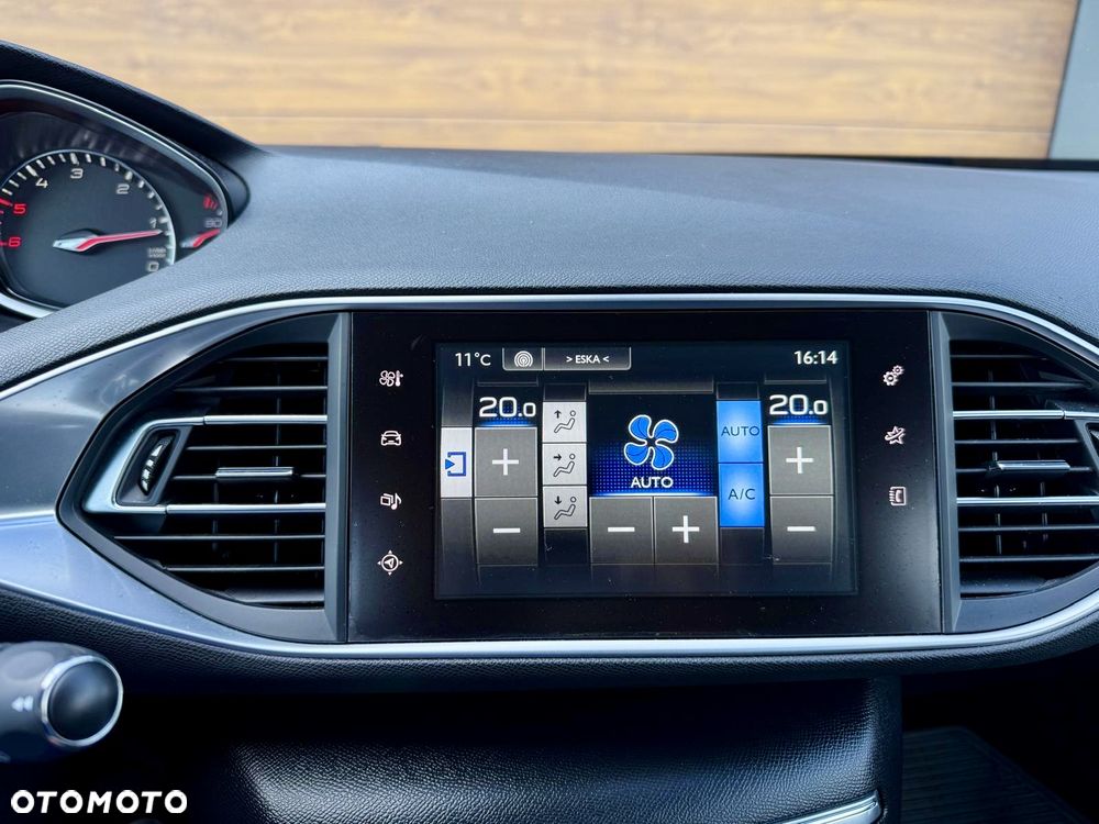 Peugeot 308 BlueHDi 150 Automatik Stop & Start Niveau 2 Business-Line - 23