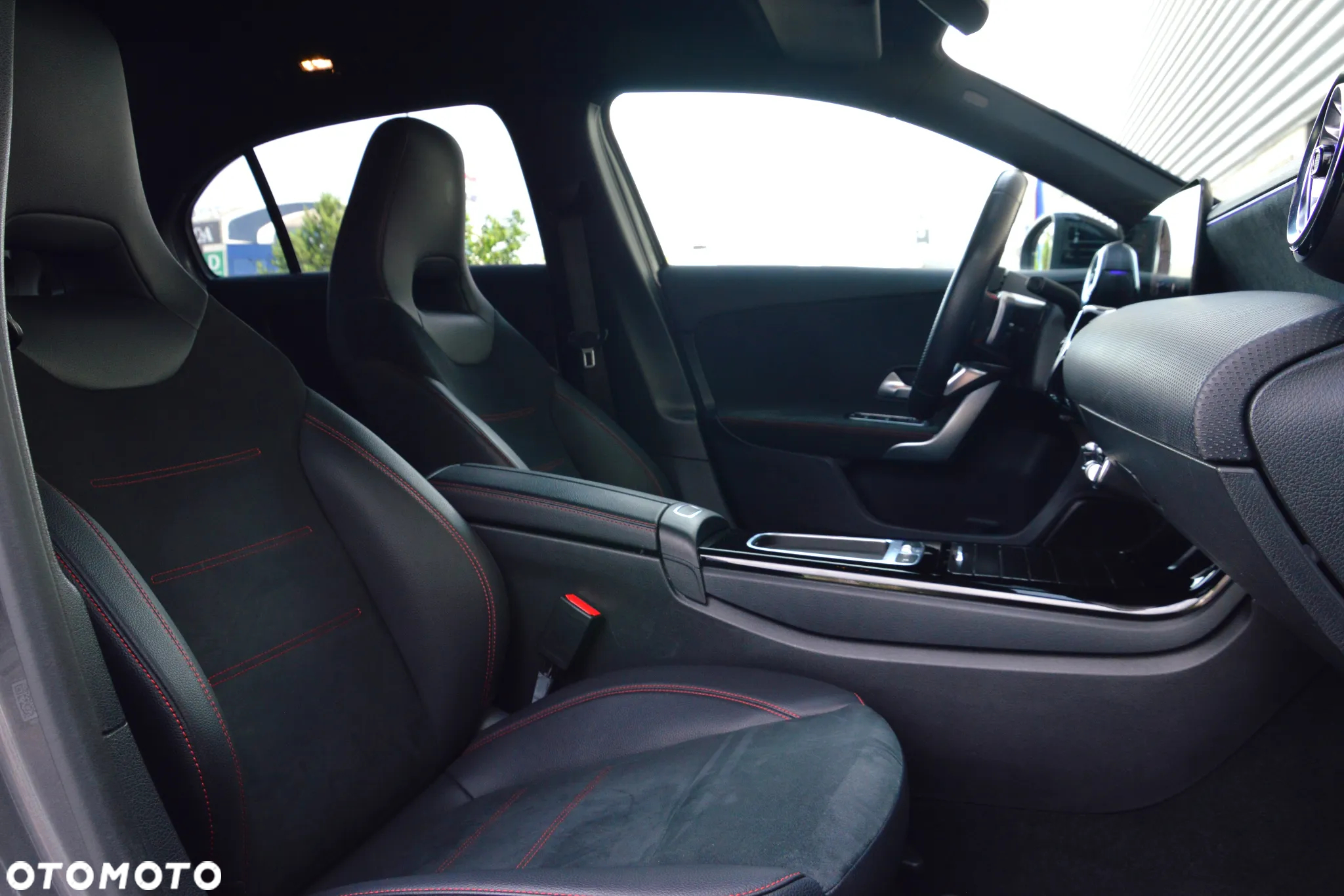 Mercedes-Benz Klasa A 200 AMG Line 7G-DCT - 16