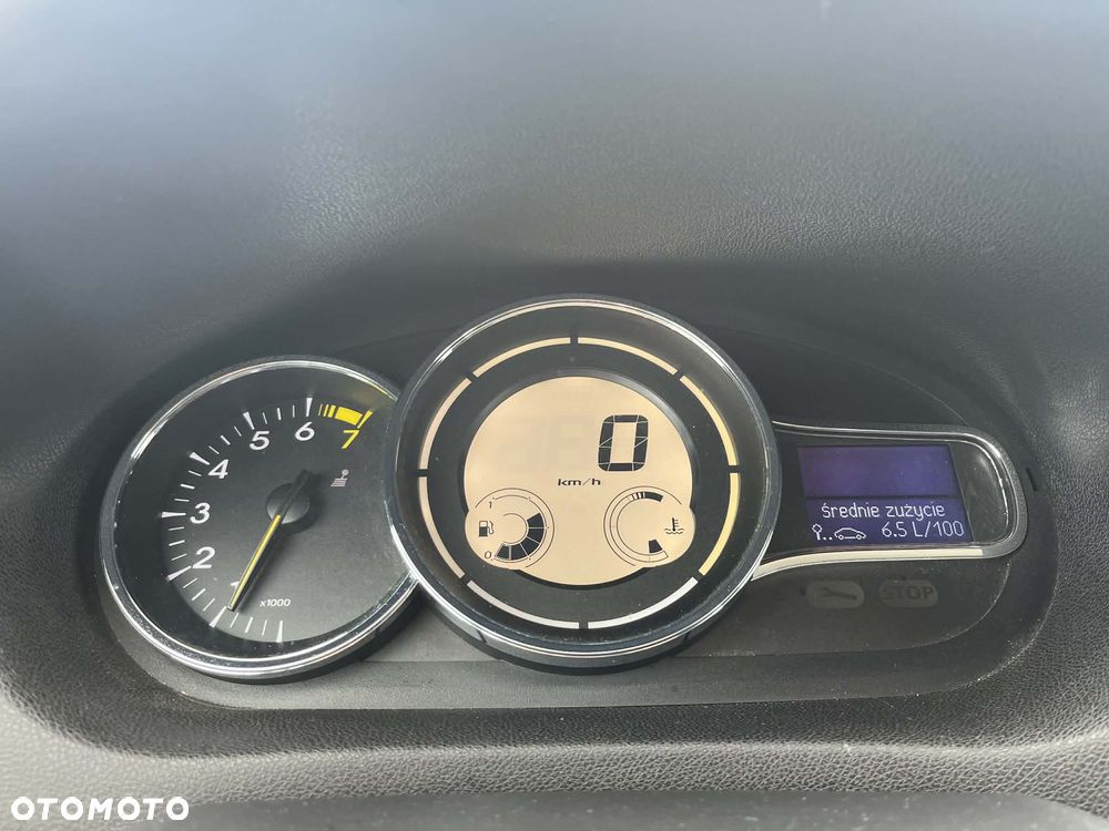 Renault Megane 1.6 16V Generation - 12