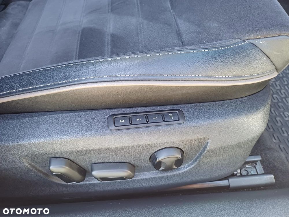 Skoda Superb 2.0 TSI 4x4 Scout DSG - 28