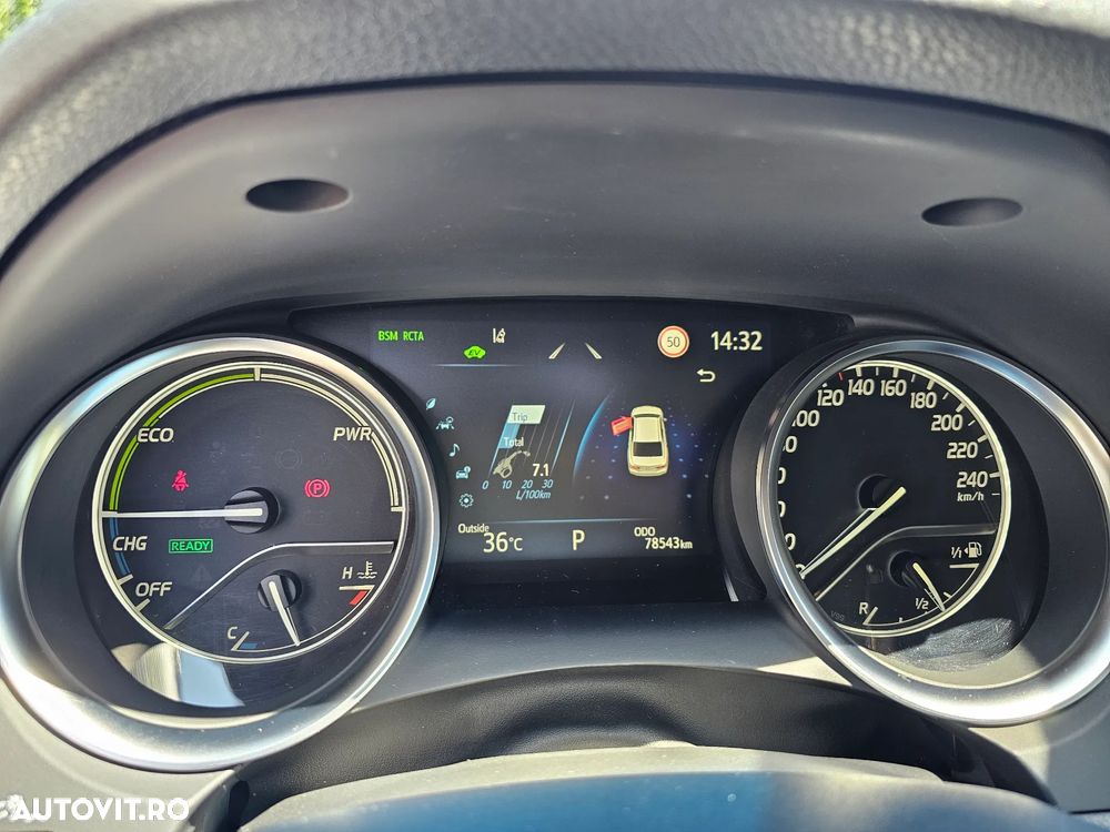 Toyota Camry 2.5 Hybrid Exclusive - 9