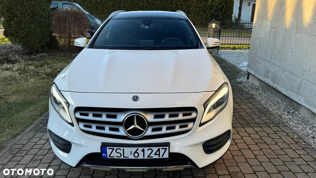 Mercedes-Benz GLA 250 4Matic 7G-DCT AMG Line - 2