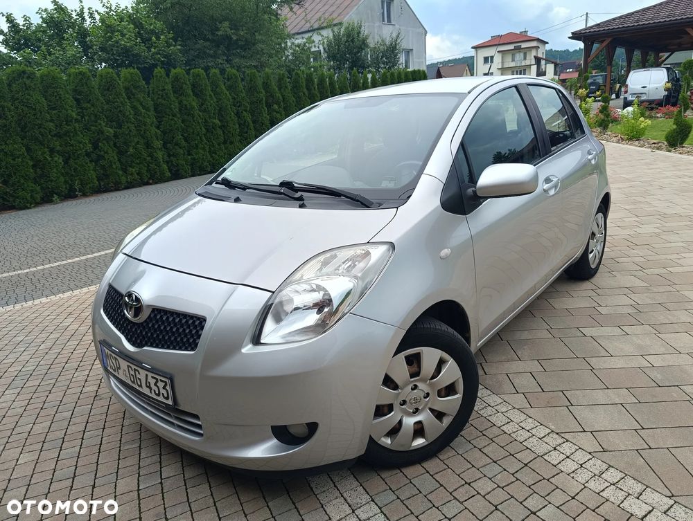 Toyota Yaris 1.0 VVT-i - 2