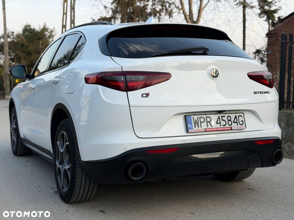 Alfa Romeo Stelvio 2.0 Turbo B-Tech Edition Q4 - 7