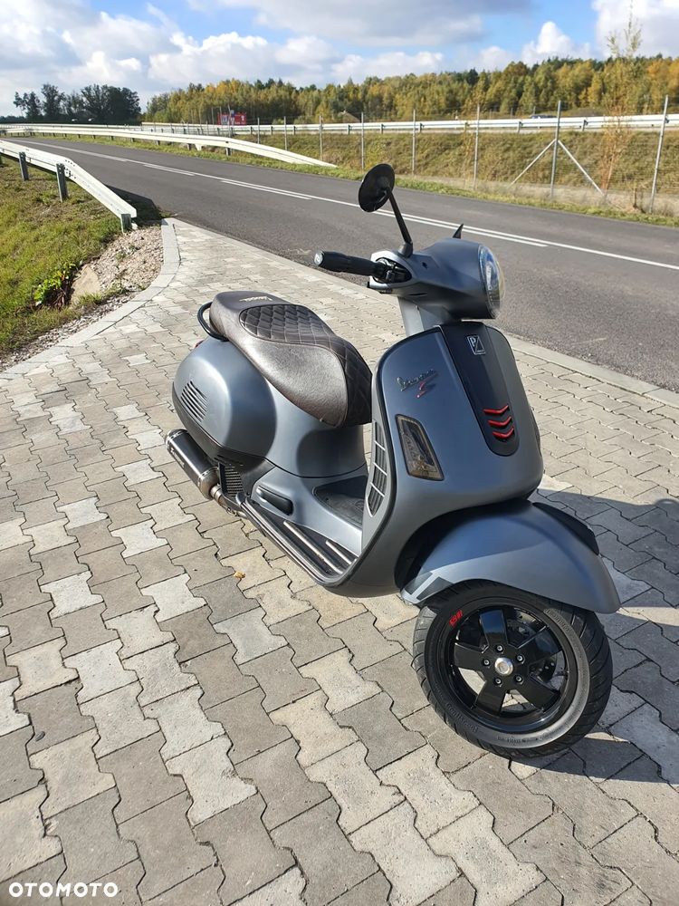 Piaggio Vespa - 2