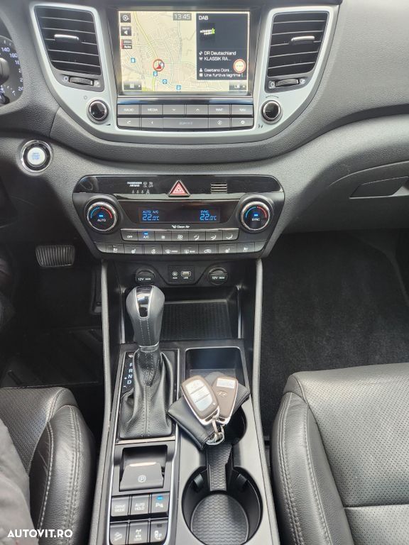 Hyundai Tucson 2.0 CRDI 4WD Automatik Premium - 9