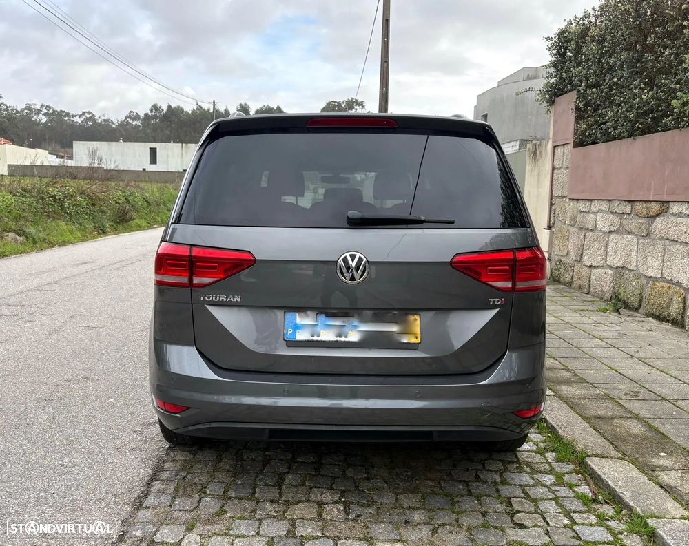 VW Touran 1.6 TDI Highline DSG - 18