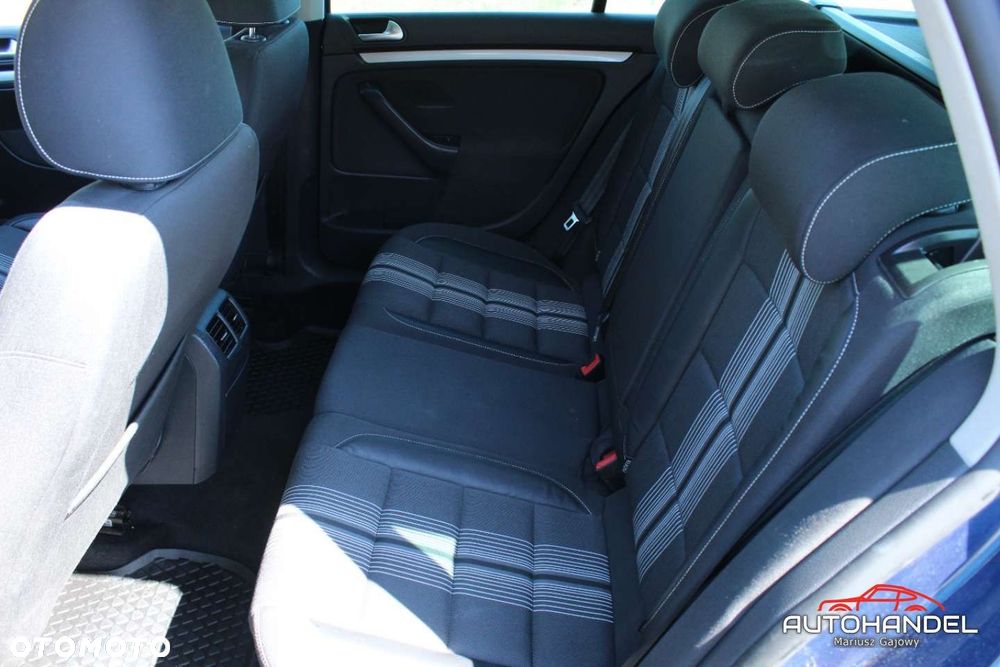Volkswagen Golf - 14