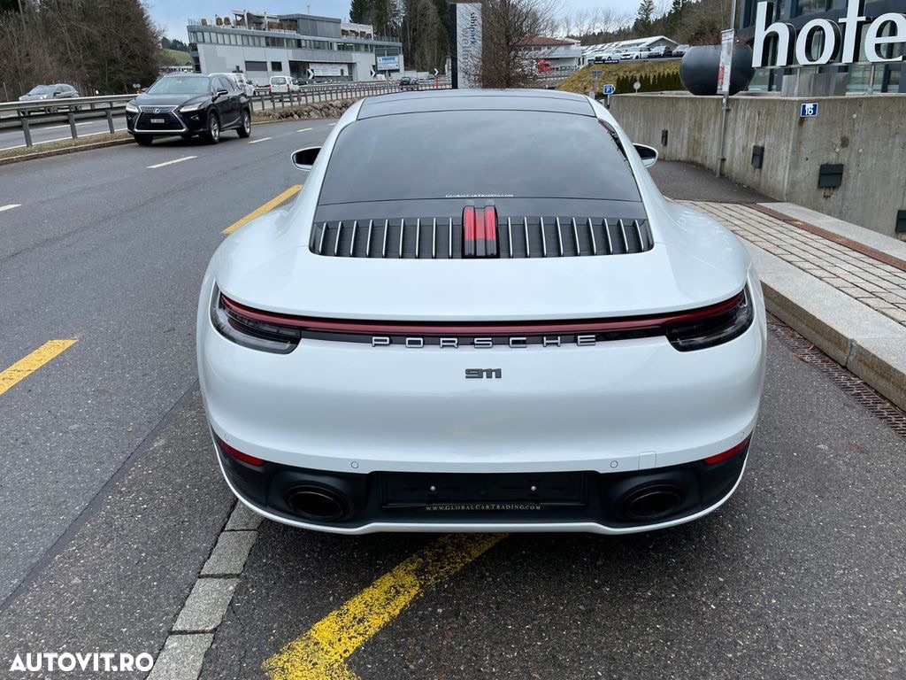 Porsche 911 Carrera PDK - 4
