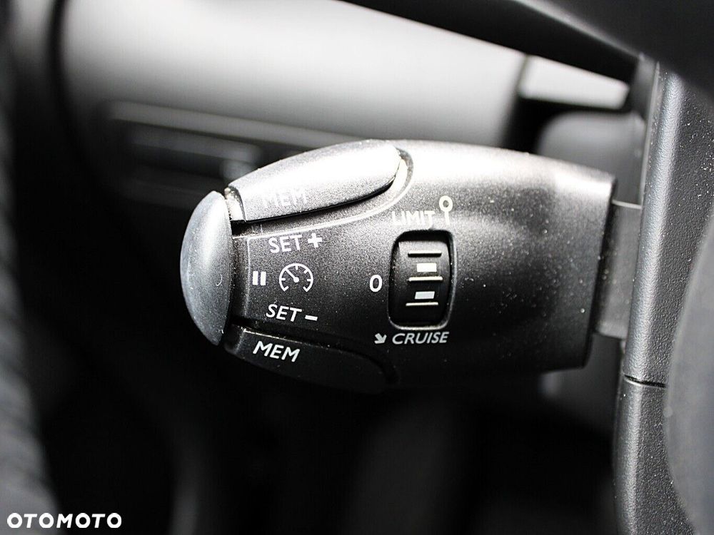 Citroën C3 Aircross 1.2 PureTech Shine S&S EAT6 - 26