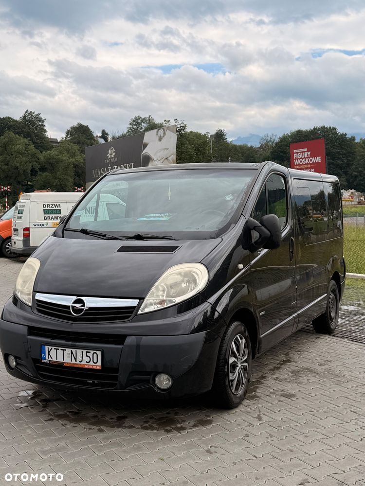 Opel Vivaro - 2