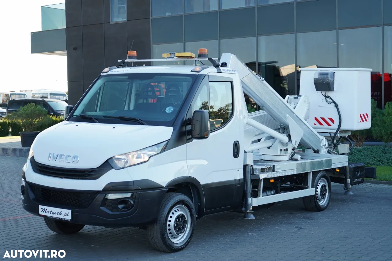 Iveco DAILY 35-120 / RIDICARE 20 METRI / 4 STABILIZATOARE / MANUALĂ / 2017 - 12