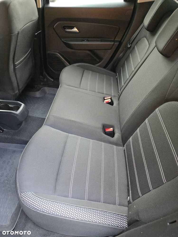 Dacia Duster 1.6 SCe Prestige - 26