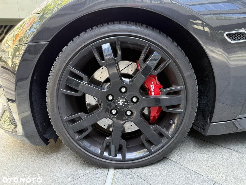 Maserati GranTurismo S Automatik - 8