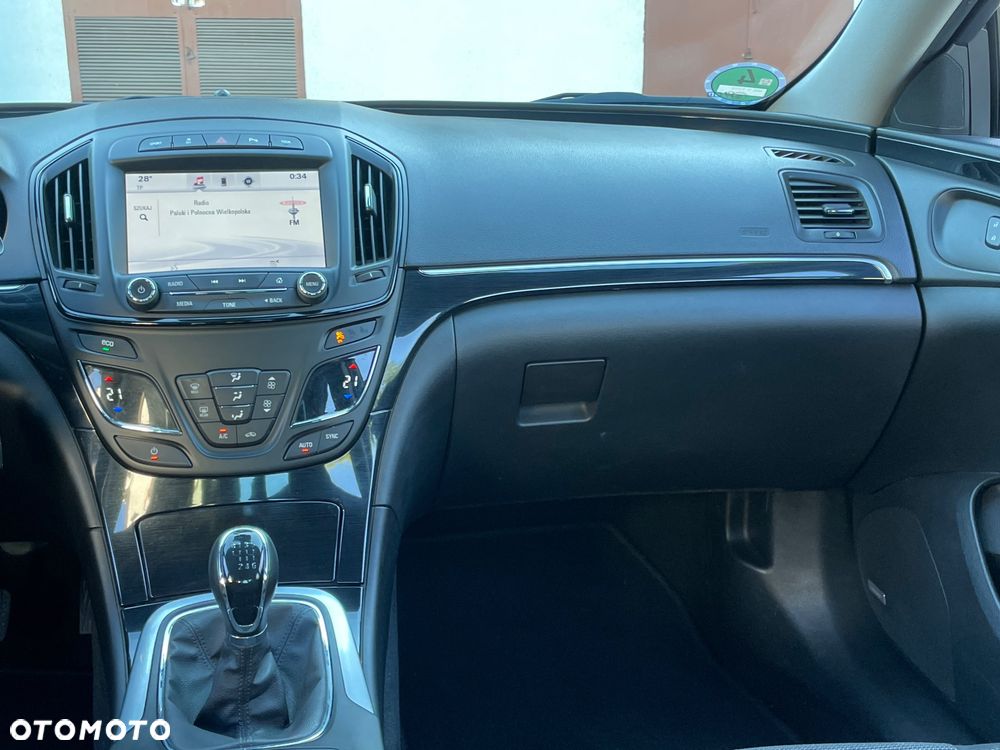 Opel Insignia 1.6 SIDI Turbo ecoFLEX Start/Stop Business Edition - 28