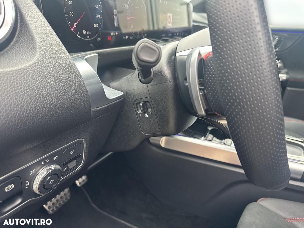 Mercedes-Benz GLB 200 d 4MATIC Aut. - 17