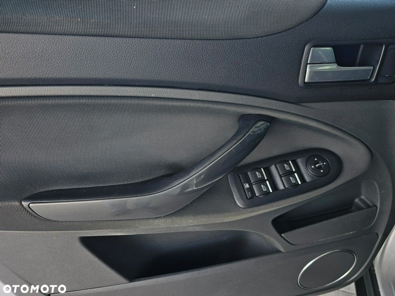 Ford Kuga - 9