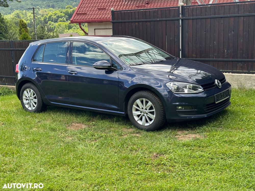 Volkswagen Golf - 24