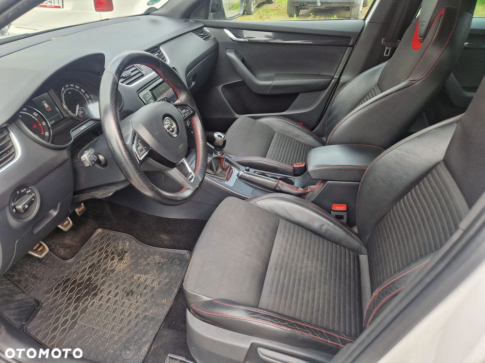 Skoda Octavia 2.0 TSI (Green tec) RS - 7