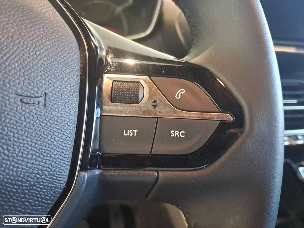 Peugeot 2008 1.2 Style - 17