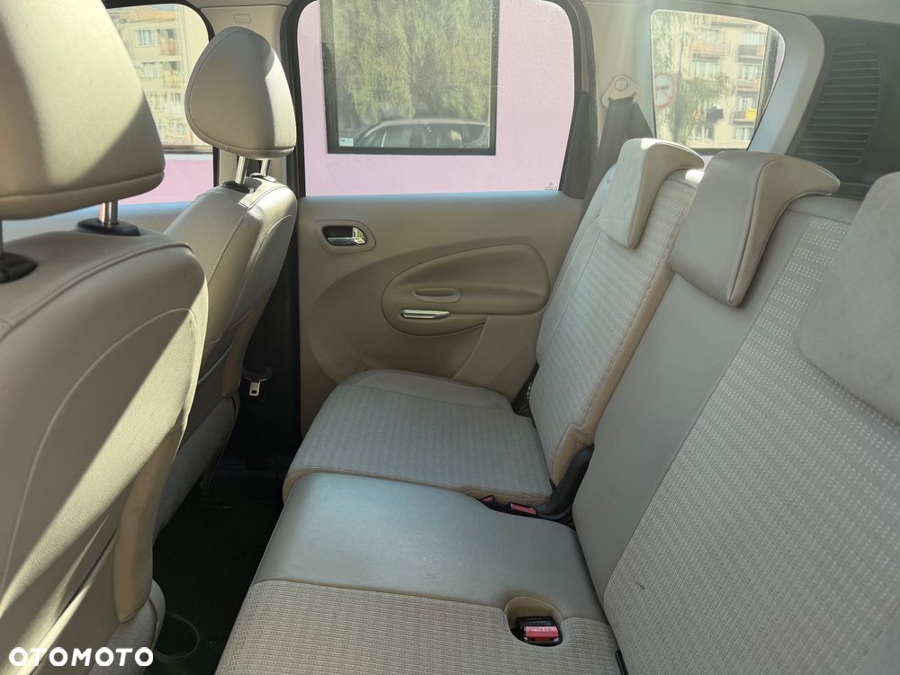 Citroën C3 Picasso 1.6i Exclusive - 16
