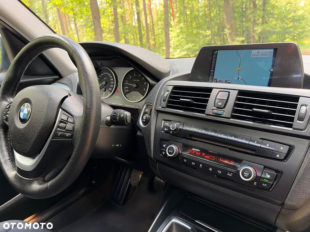 BMW Seria 1 118i - 28