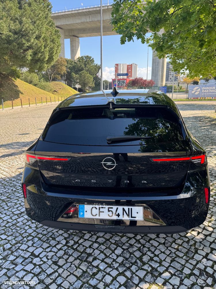 Opel Astra 1.2 T Edition - 3