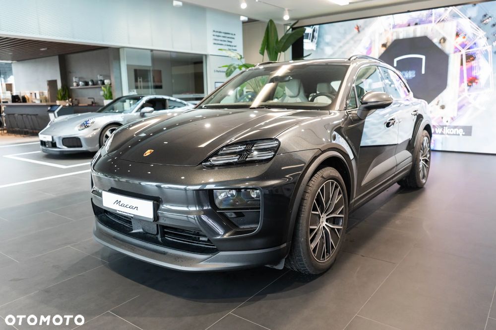 Porsche Macan - 1