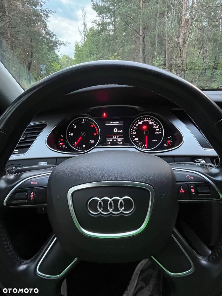 Audi A4 Avant 2.0 TDI DPF clean diesel Attraction - 20