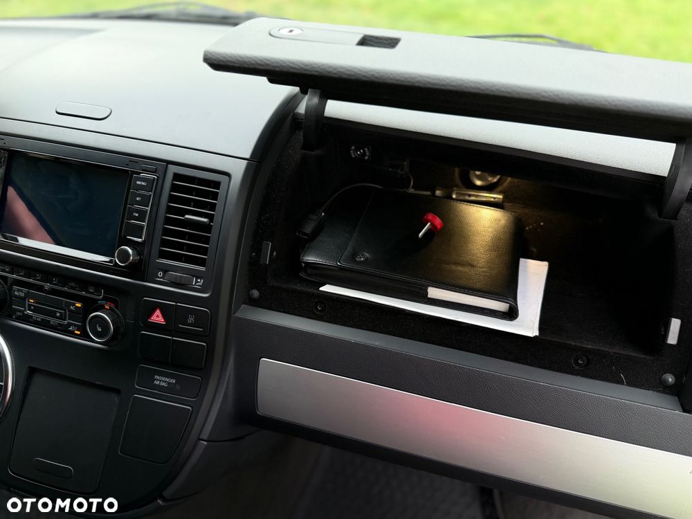 Volkswagen Multivan - 29