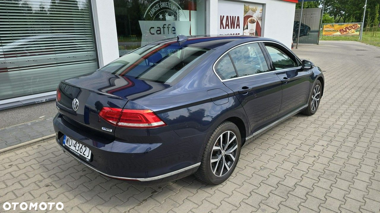 Volkswagen Passat - 6