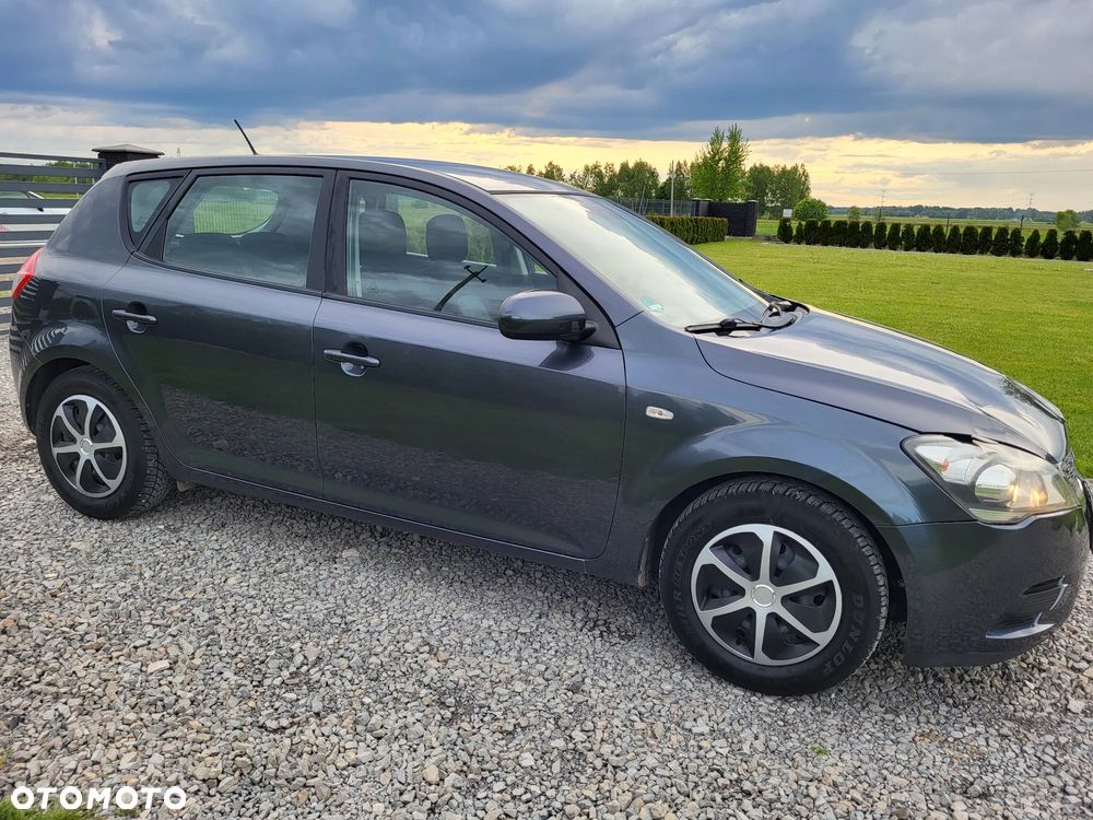 Kia Ceed 1.4 Comfort + - 10