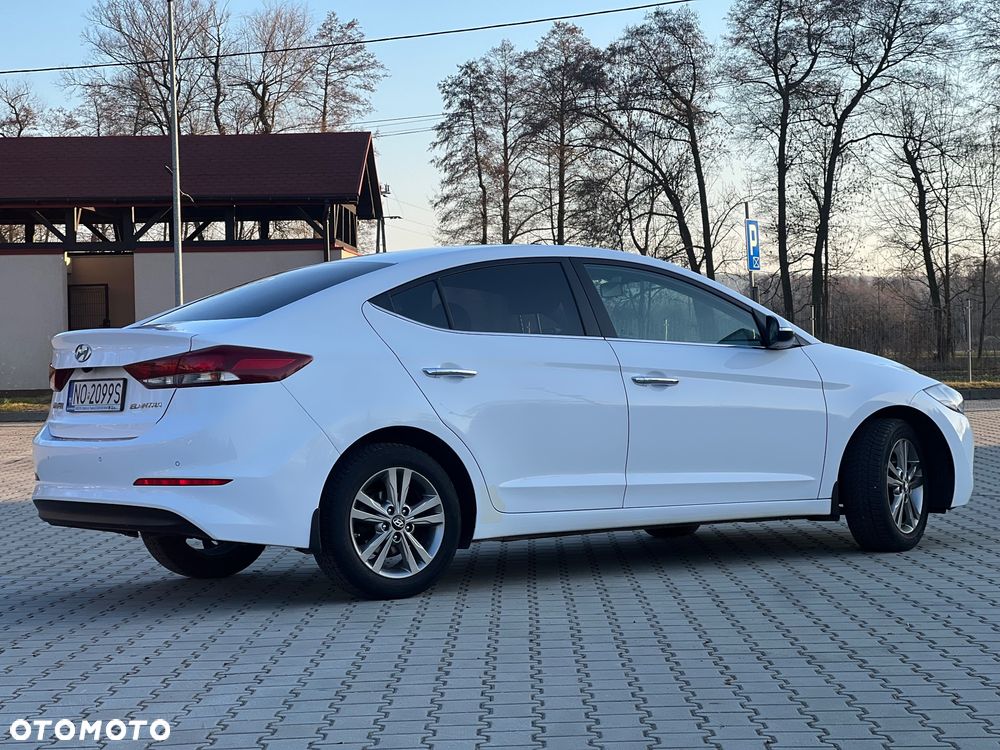 Hyundai Elantra 1.6 Comfort - 7