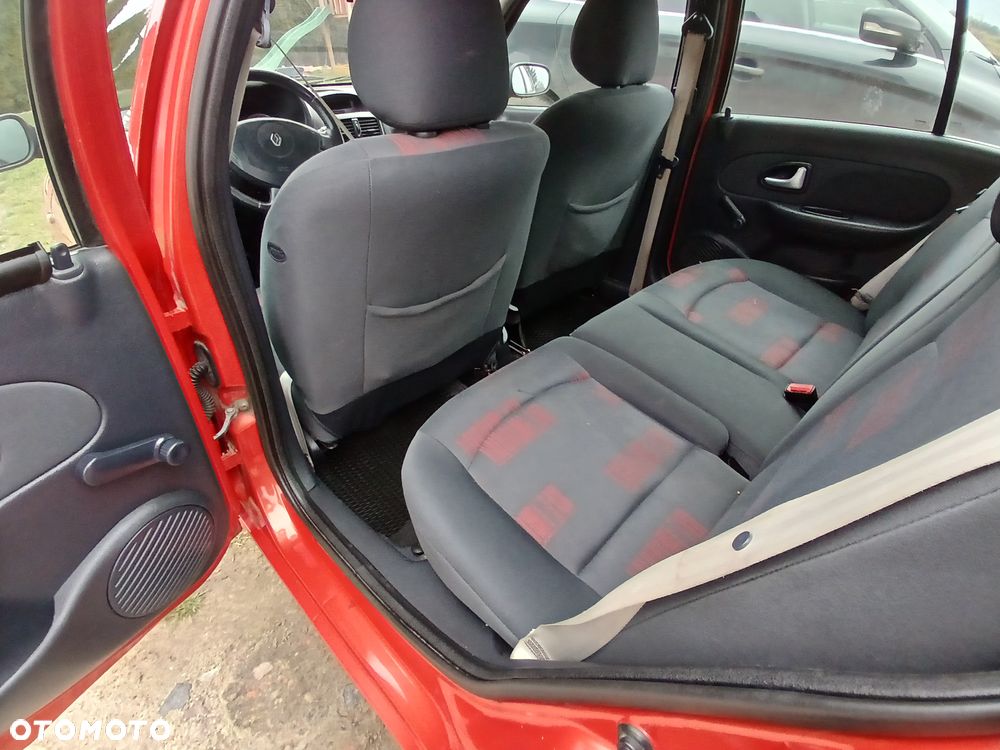 Renault Clio 1.4 Extreme - 9