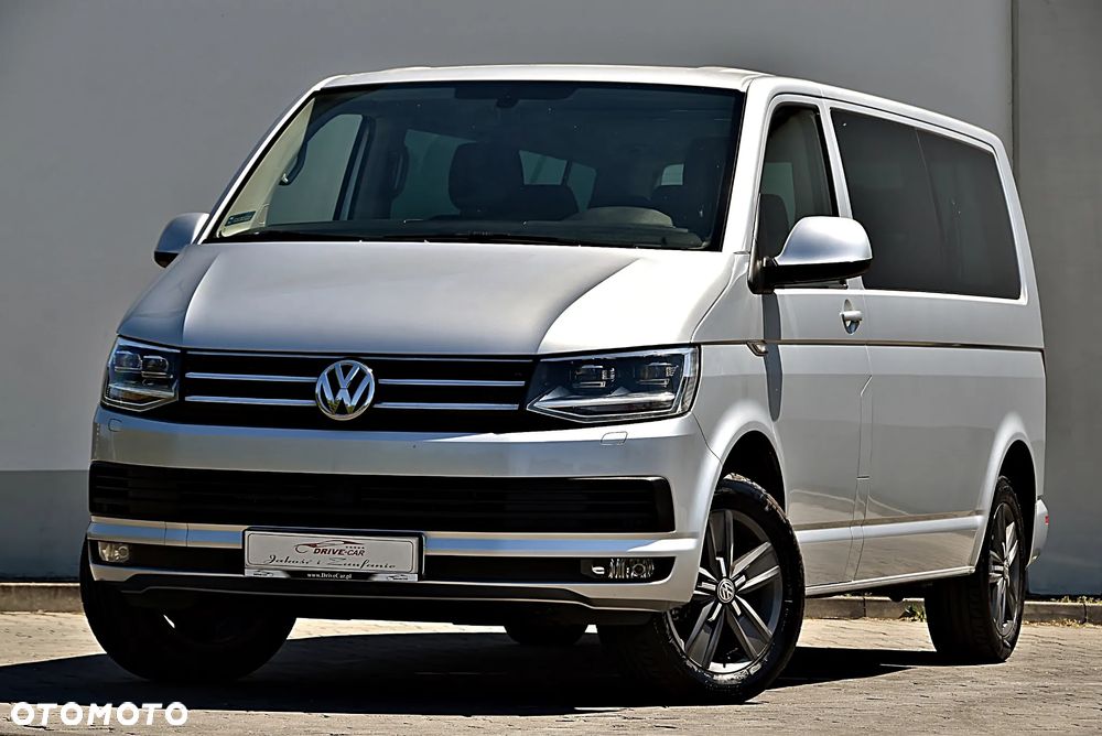 Volkswagen Caravelle 2.0 TDI L2 Comfortline DSG - 2