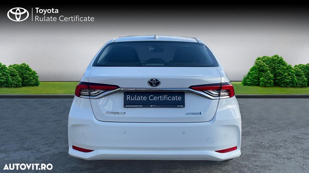 Toyota Corolla 1.8 HSD Business - 9