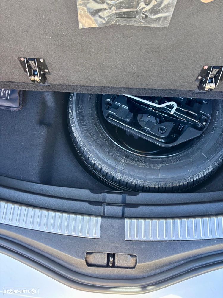 Renault Mégane Sport Tourer 1.2 TCE GT Line - 20