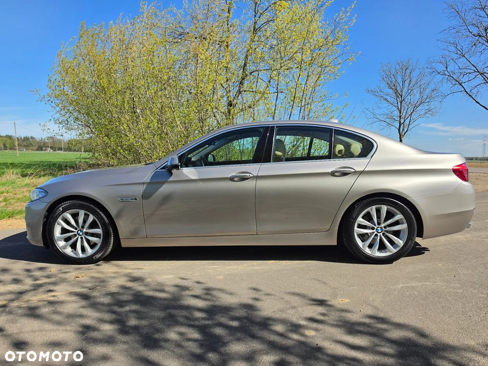 BMW Seria 5 520d xDrive - 8