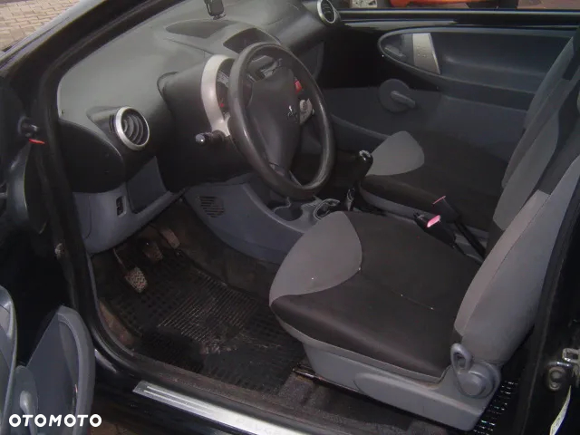 Peugeot 107 - 15