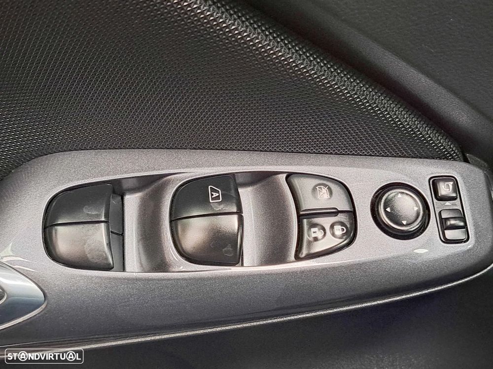 Nissan Juke 1.0 DIG-T Acenta DCT - 13