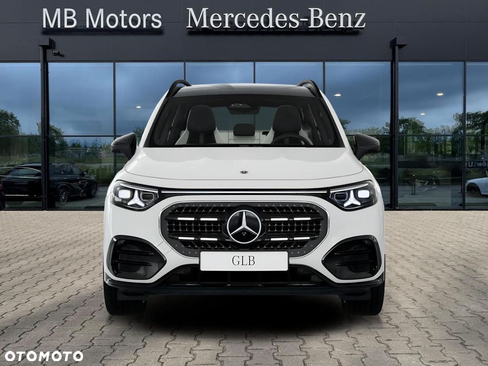 Mercedes-Benz GLB - 9