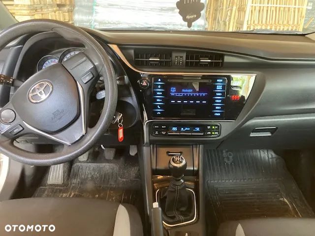 Toyota Auris 1.6 Active - 17