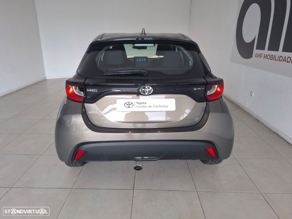 Toyota Yaris 1.5 HDF Comfort Plus - 4