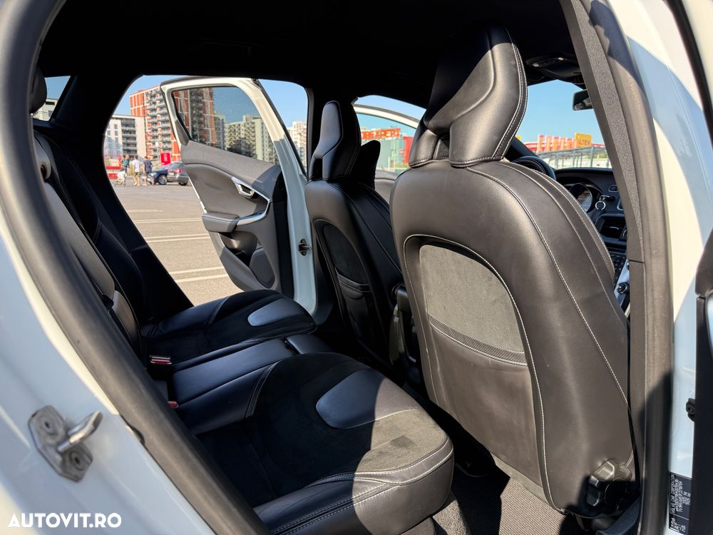Volvo V40 D4 RDesign - 9