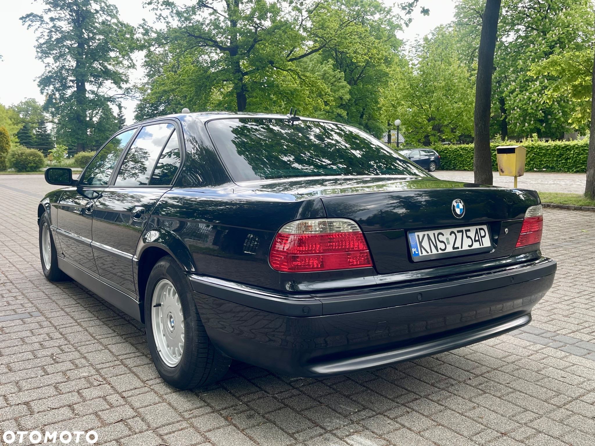BMW Seria 7 750i - 3