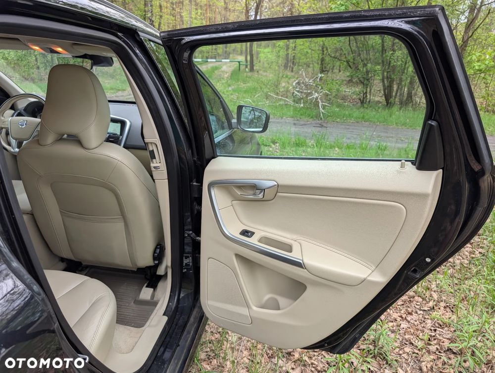 Volvo XC 60 D4 Drive-E Summum - 17
