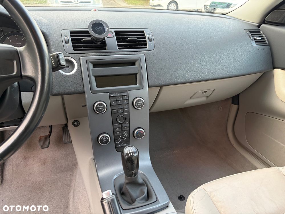 Volvo C30 2.0 - 9