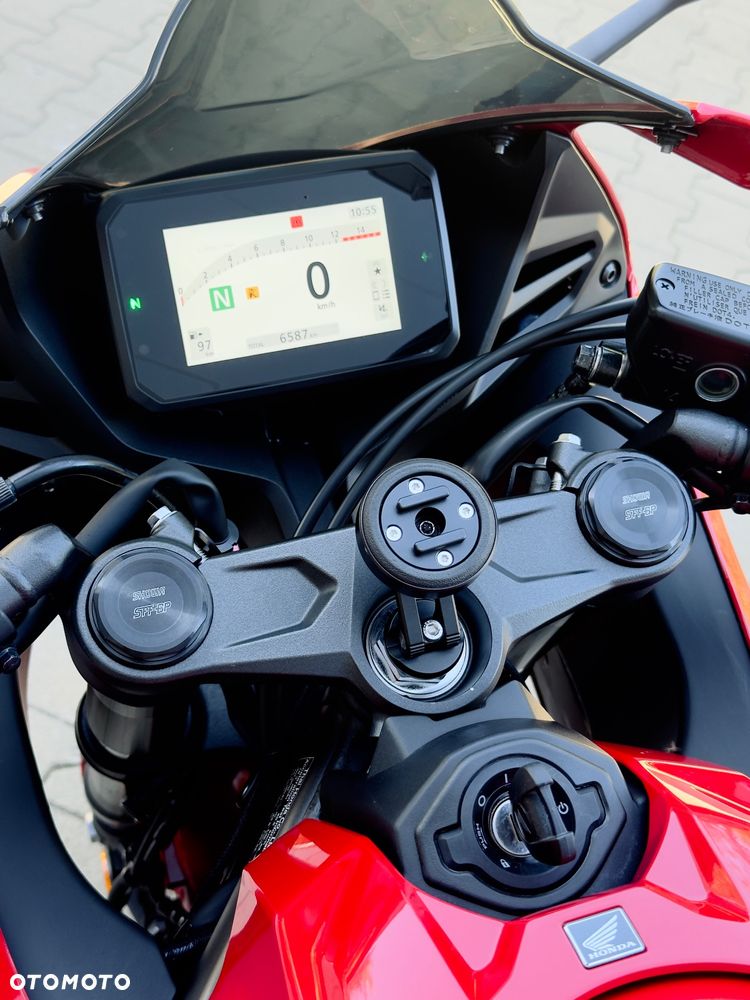 Honda CBR - 6